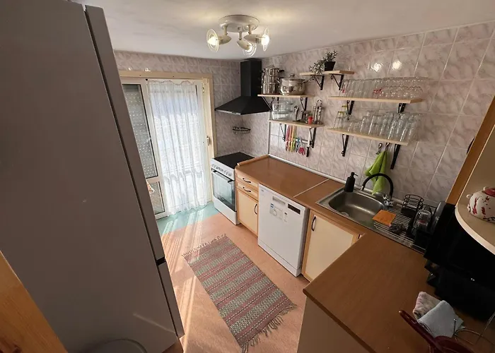 Maximiliyan Vilă Albena