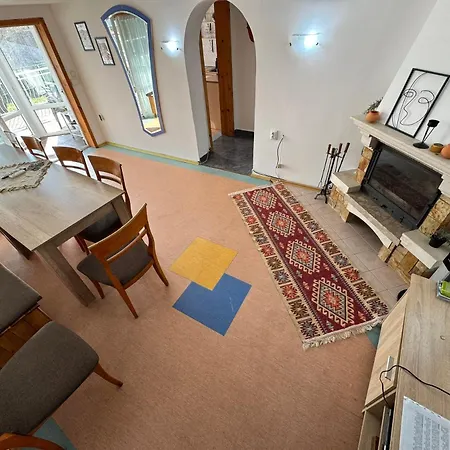 Maximiliyan * Albena